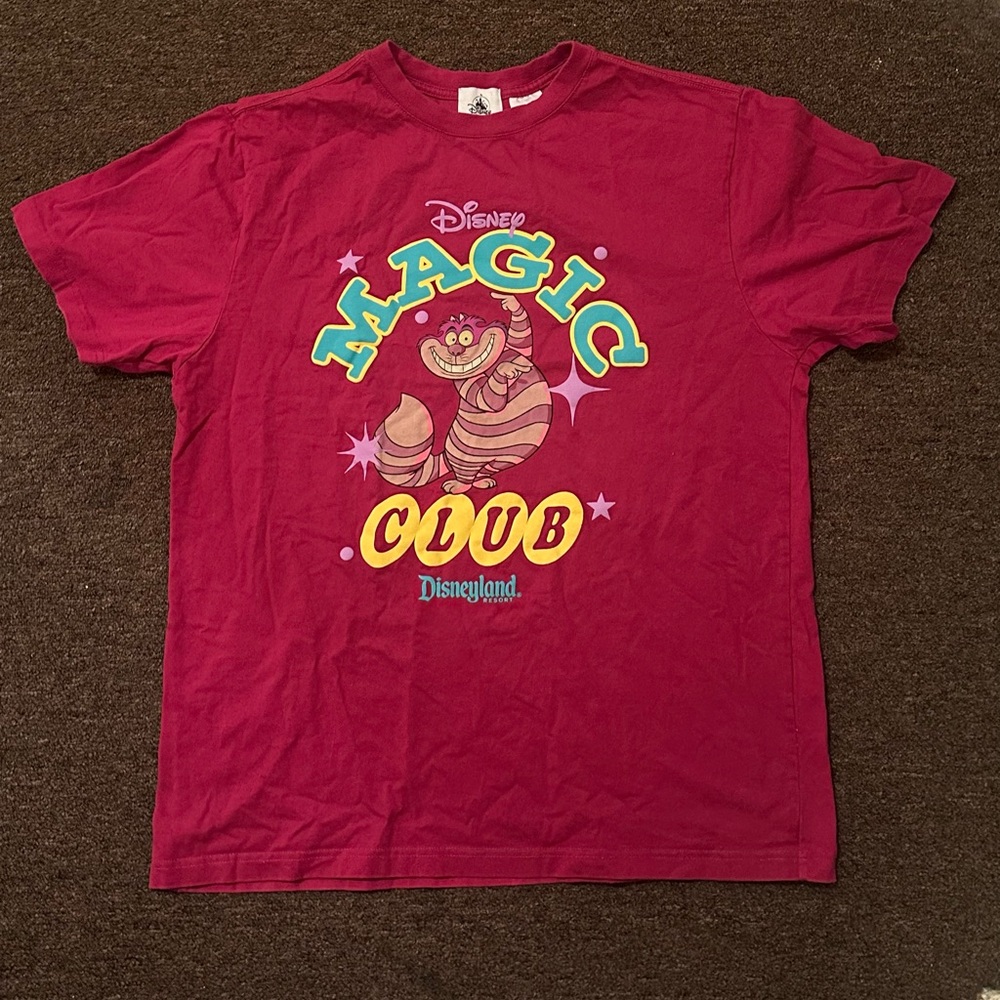 Disney magic club chesire cat t shirt